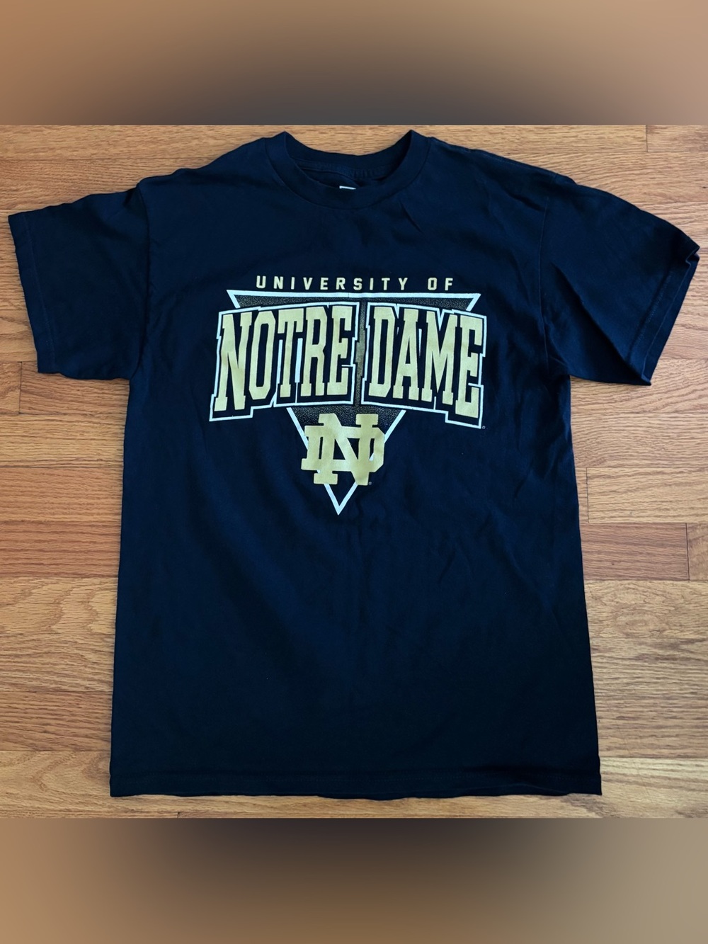 Pro Edge Notre Dame Tshirt Men’s Medium Blue/Gold Graphic Tee Fightin Irish ND
